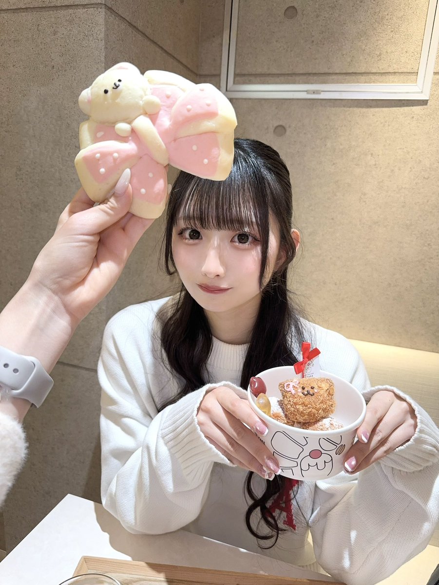 n_mizuki01's tweet photo. 📍PANNARA
流行ってたこの撮り方かわい〜なあ🎀パンの種類いっぱいあって全部可愛くて迷った、また行きたいᴗ  ̫ ᴗ https://t.co/07tjcSAHbp