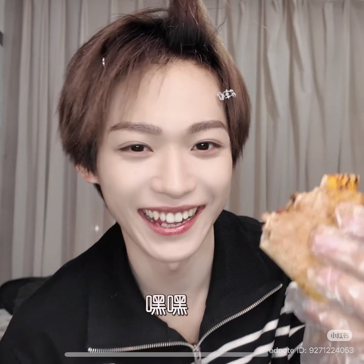 หนูลูกกก ทำไมน่ารักขนาดนี้ 💕🎀

#ZIYU #梓渝