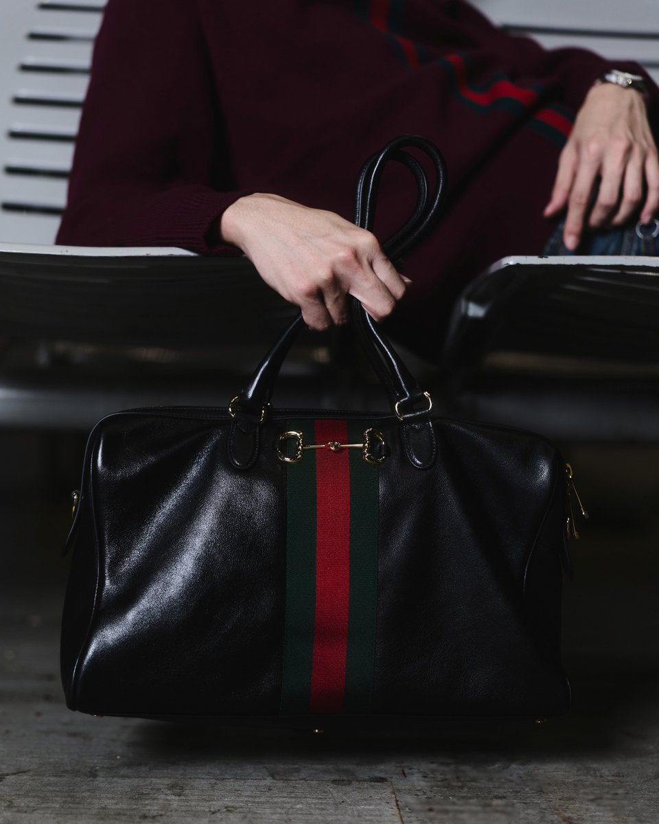 Gucci Brand Ambassador “กลัฟ–คณาวุฒิ ไตรพิพัฒนพงษ์” แลนดิ้งสู่มิลาน ประเทศอิตาลี พร้อมสัมผัสแฟชั่นโชว์เต็มรูปแบบของ Gucci PRIMAVERA หรือ คอลเล็คชั่น Gucci Fall-Winter 2026 ภายใต้วิสัยทัศน์ของ Artistic Director คนปัจจุบัน Demna Gvasalia ใน Milan Fashion Week
