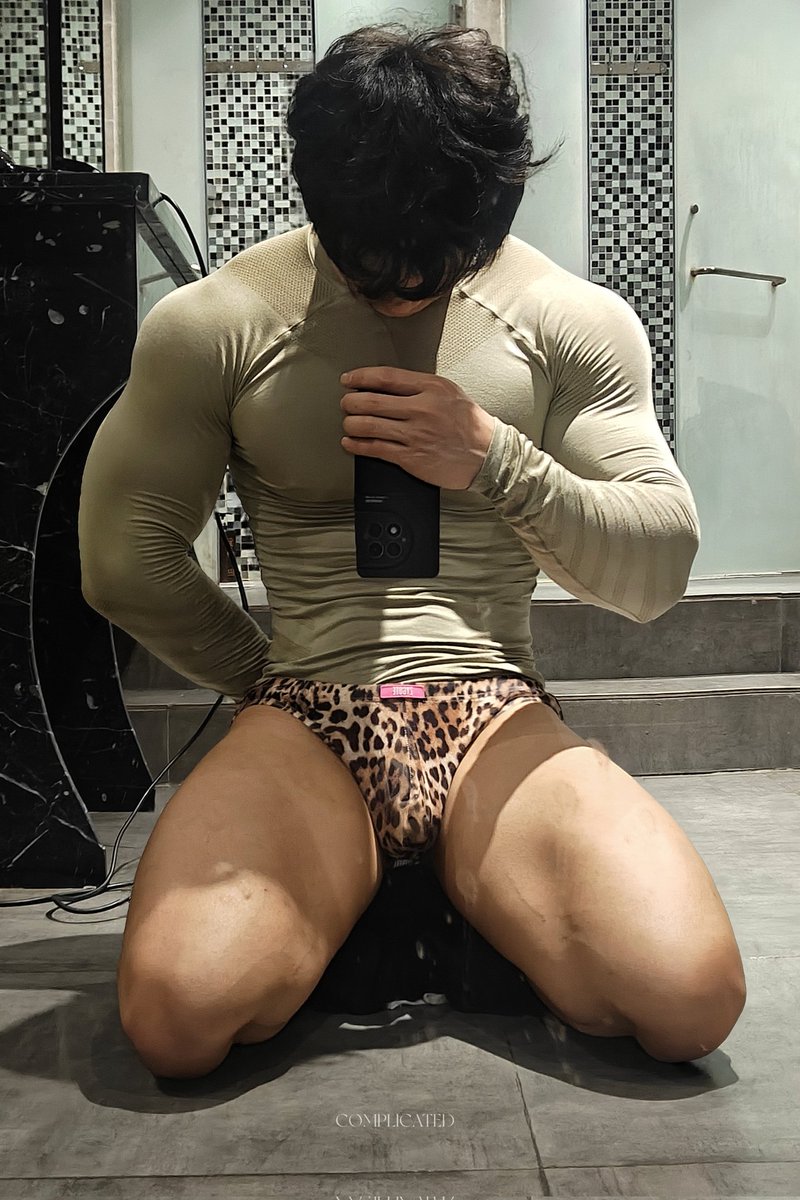 It'scomplicated tweet media