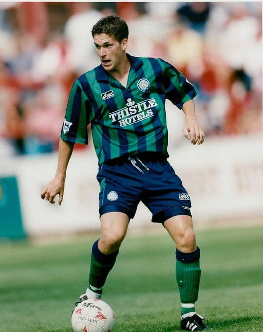 The Extreme Football Enthusiast tweet media