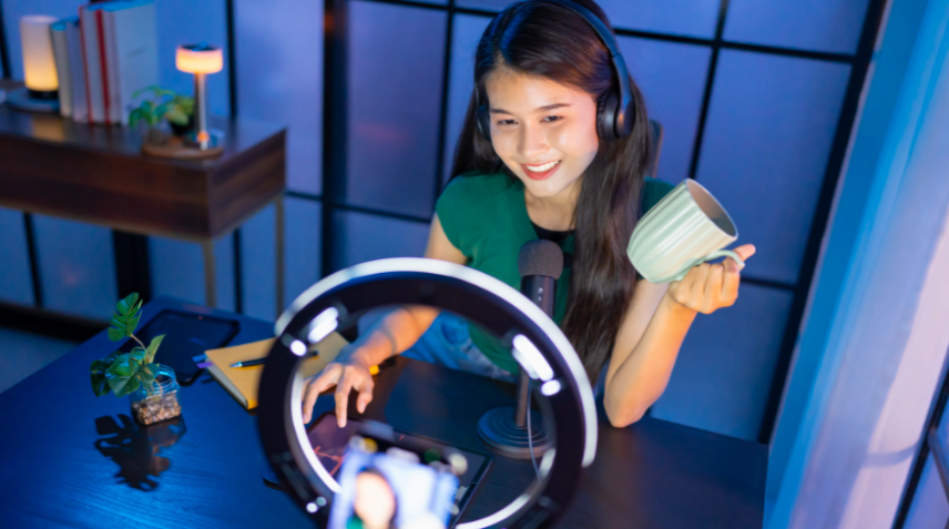 AI chatbots are now under the UK Online Safety Act.

Yes, that includes tools creators use daily. And the government wants enforcement fast.

If you run creator-led affiliate programs, this isn’t background noise.

affiversemedia.com/the-uks-ai-cra…
#AffiliateMarketing #AItools #Compliance