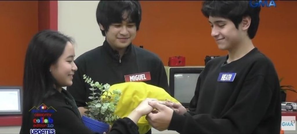 chrstaen's tweet photo. Capeath is so 'lovers since high school ' coded 😭🫶 https://t.co/QYK6zFH4WR