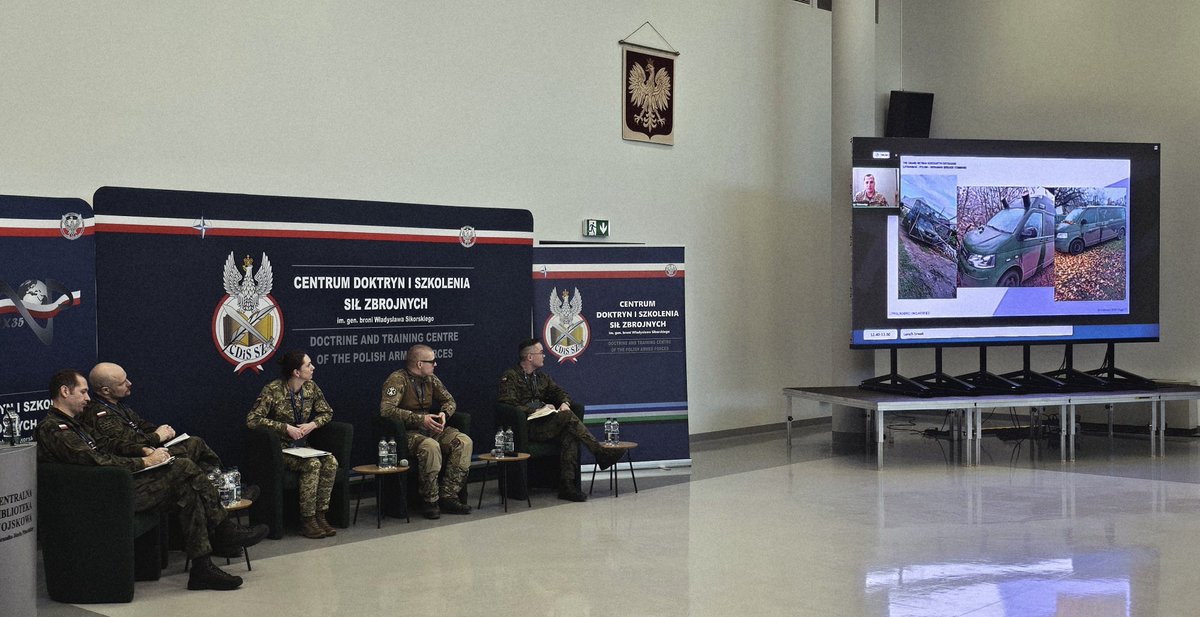 N2x35's tweet photo. Seminarium jest jednym z wielu przedsięwzięć CDiS SZ w tym obszarze tematycznym. Debata podsumowuje dotychczasowe wnioski i doświadczenia z wojny w Ukrainie oraz prace nad wielopoziomowym zarządzaniem wsparciem, gromadząc praktyków, ekspertów i naukowców z Polski oraz zagranicy. https://t.co/aTCoMpWkkf