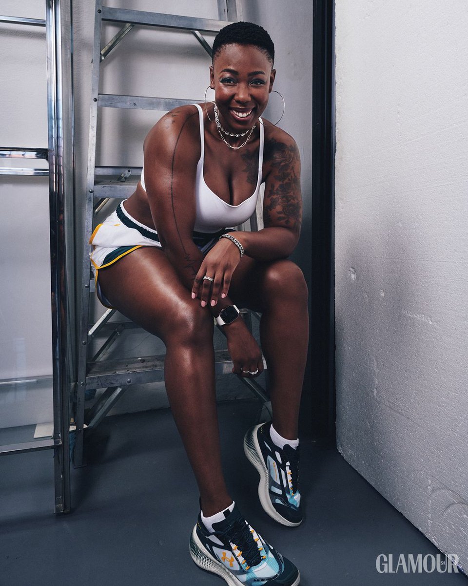 GLAMOUR South Africa tweet media