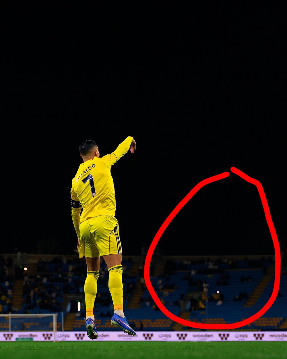 fcbharrison's tweet photo. No wonder you can’t pay your staff, instead of worrying about him selling out stadiums or winning trophies, it’s always Al Hilal on your mind. https://t.co/f42efW8FCm