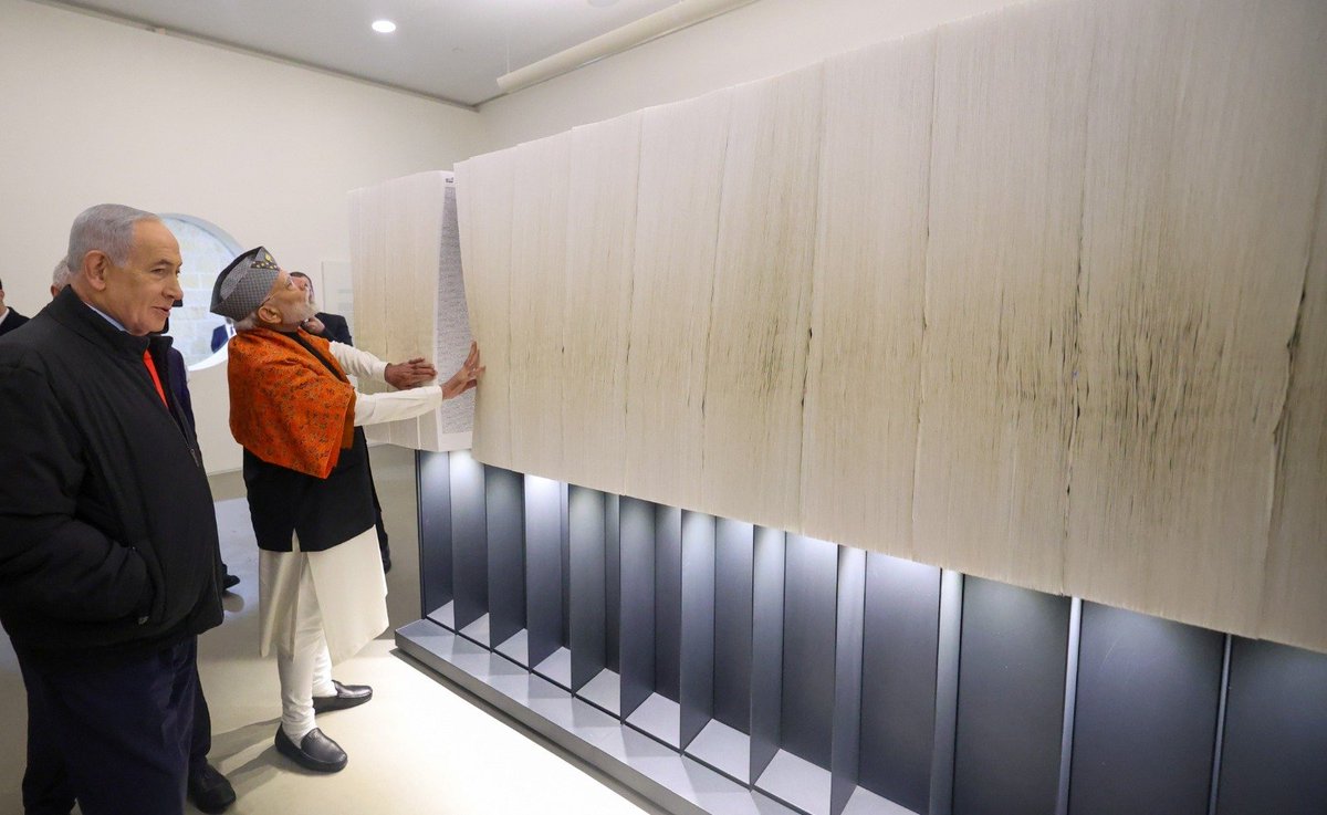 Narendra Modi tweet media