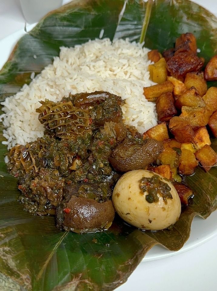 drharveee's tweet photo. Would you eat from a leaf in public? https://t.co/Q3AOrs8oYv