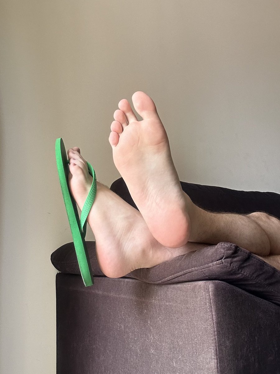 big men big feet tweet media