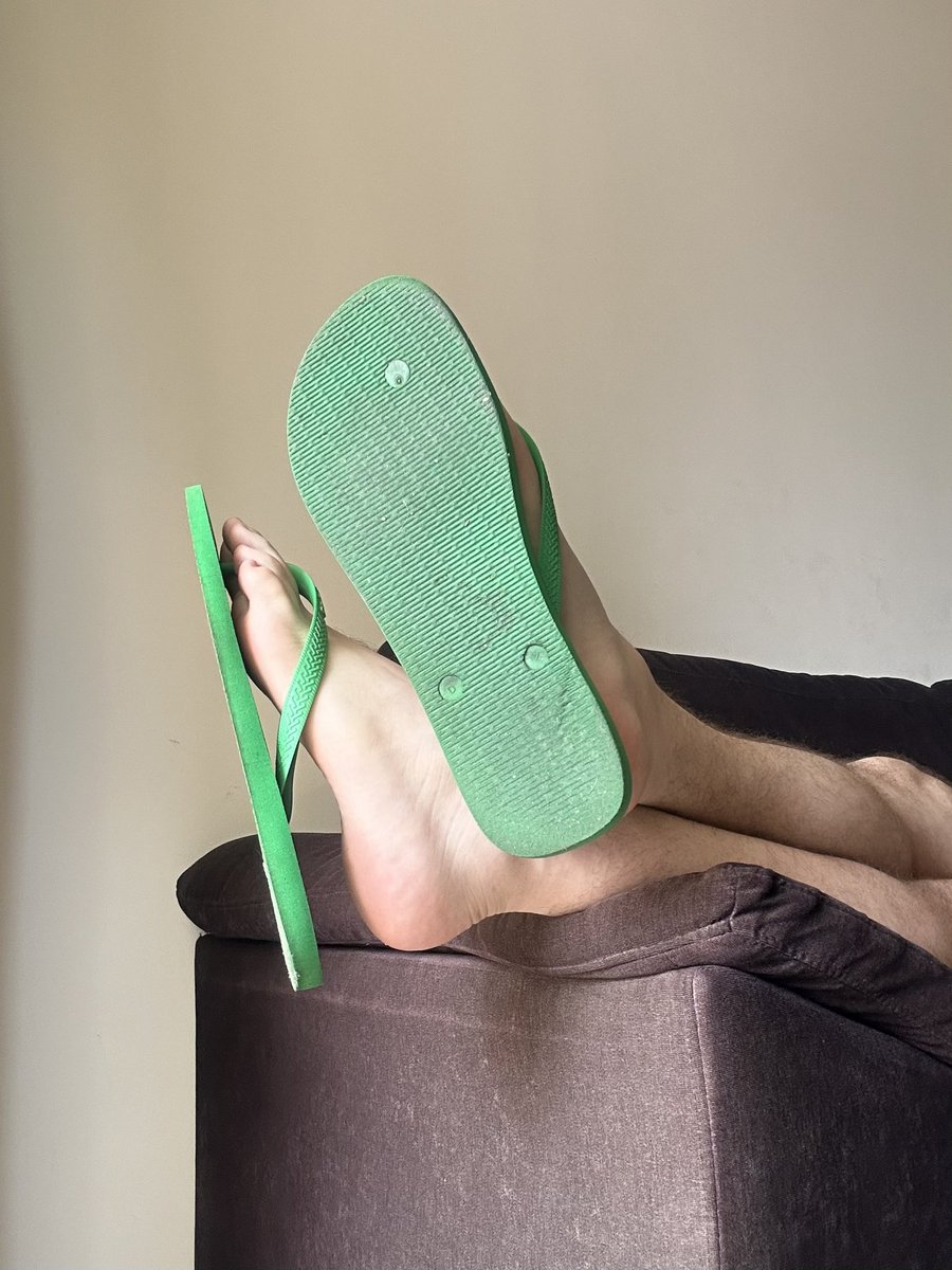 big men big feet tweet media