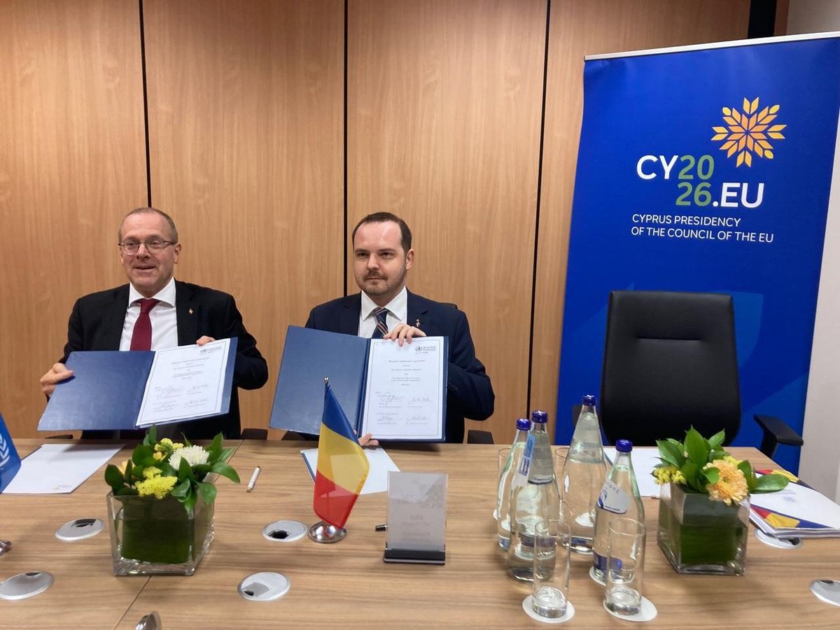 hans_kluge's tweet photo. Today, Romania’s Health Minister Alexandru-Florin Rogobete and I signed the Biennial Collaborative Agreement (BCA) - setting out how we will work together in 2026–2027.

We will focus on 4 priorities: improving access and quality of care, strengthening the health and care workforce, advancing digital health, including the responsible use of AI, and boosting emergency preparedness.

This agreement builds on our partnership under the National Recovery and Resilience Plan (NRRP) and marks a shift from recovery to innovation and sustainability.

I commended Minister Rogobete for his leadership in health reforms, including modernizing infrastructure through NRRP funds and strengthening outpatient care to reduce pressure on hospitals and expand equitable access – including to screening, palliative and home-based care.

@MAERomania | @RomaniaUN_NY