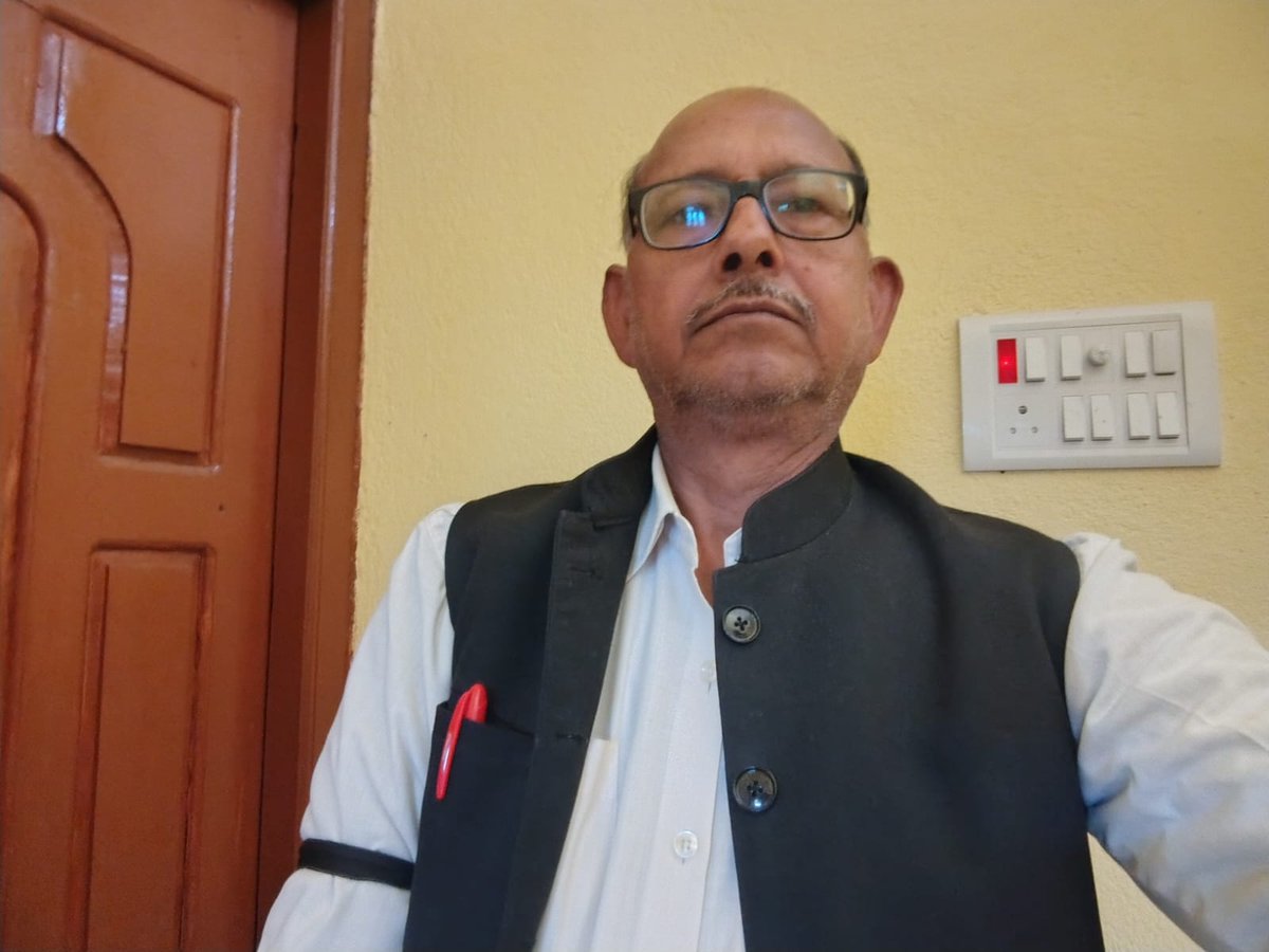 #JusticeForTeachers
<a href="/DrDCSHARMAUPPSS/">Dr Dinesh Chandra Sharma</a>
<a href="/PMOIndia/">PMO India</a> 
<a href="/PMOIndia_RC/">PMO India : Report Card</a> 
<a href="/dpradhanbjp/">Dharmendra Pradhan</a> 
<a href="/CMOfficeUP/">CM Office, GoUP</a> 
<a href="/Aamitabh2/">Amitabh Agnihotri</a> 
<a href="/Laljipathak9/">Lalji pathak UPPSS block jalaun</a>
<a href="/Live_Hindustan/">Hindustan</a> 
<a href="/bstvlive/">भारत समाचार | Bharat Samachar</a>  
<a href="/DraupdiMurm/">India president Draupadi Murmu</a> 
<a href="/anandibenpatel/">Anandiben Patel</a>
<a href="/jayantrld/">Jayant Singh</a>
शिक्षकों को न्याय दो। टीईटी अनिवार्यता से  मुक्त कीजिए।
काला कानून वापस लो, वापस लो, वापस लो।