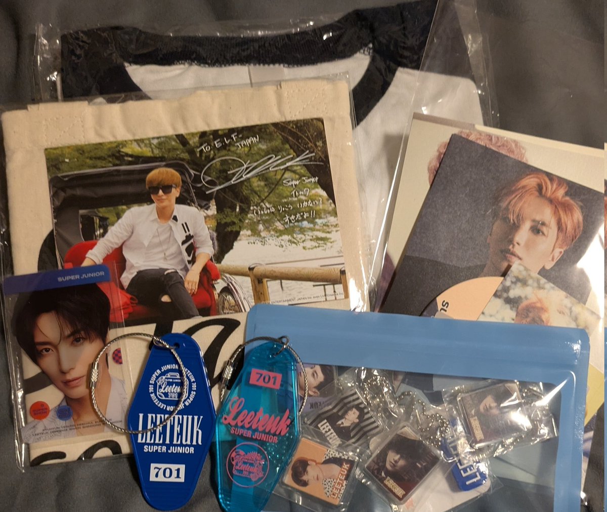 譲】SUPER JUNIOR グッズ イトゥクファンミーティンググッズ Tシャツ