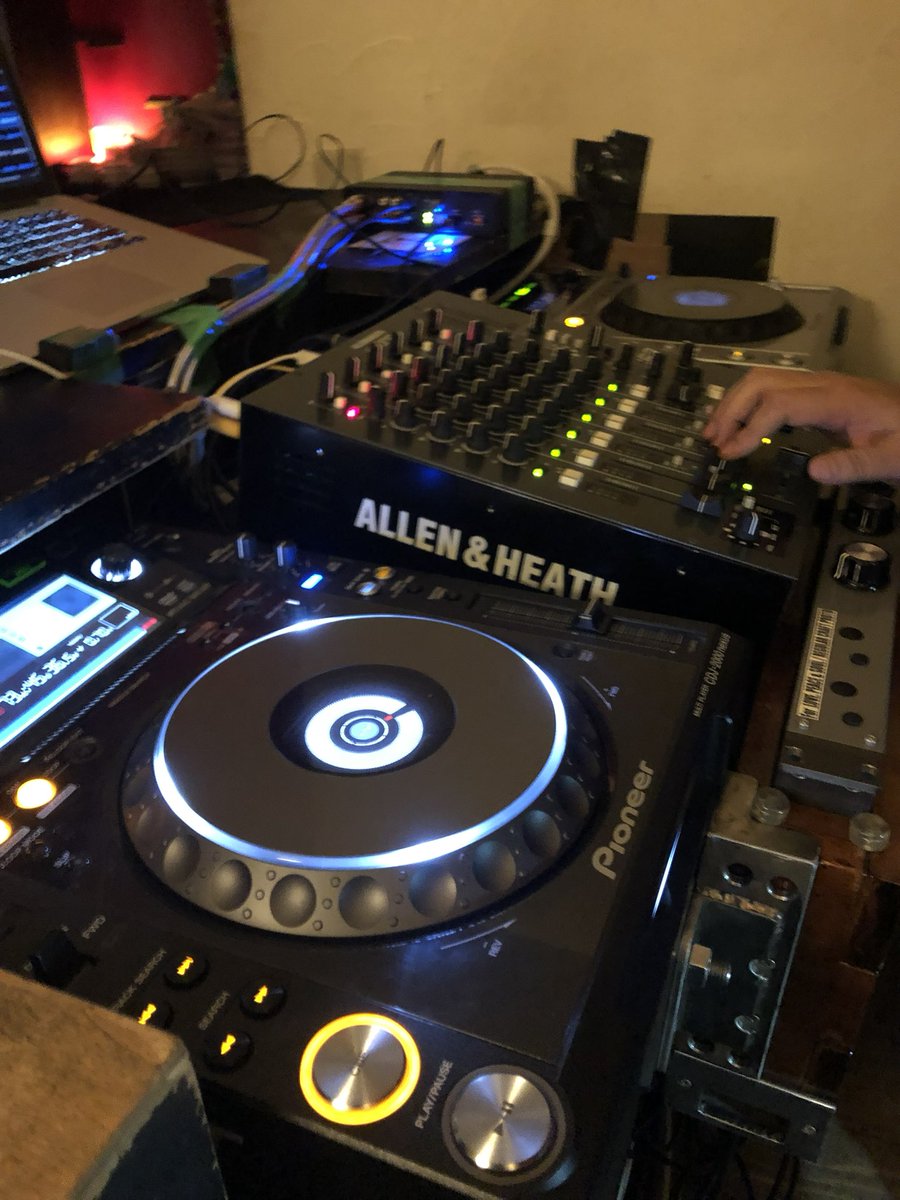 House Bar MUSE tweet media