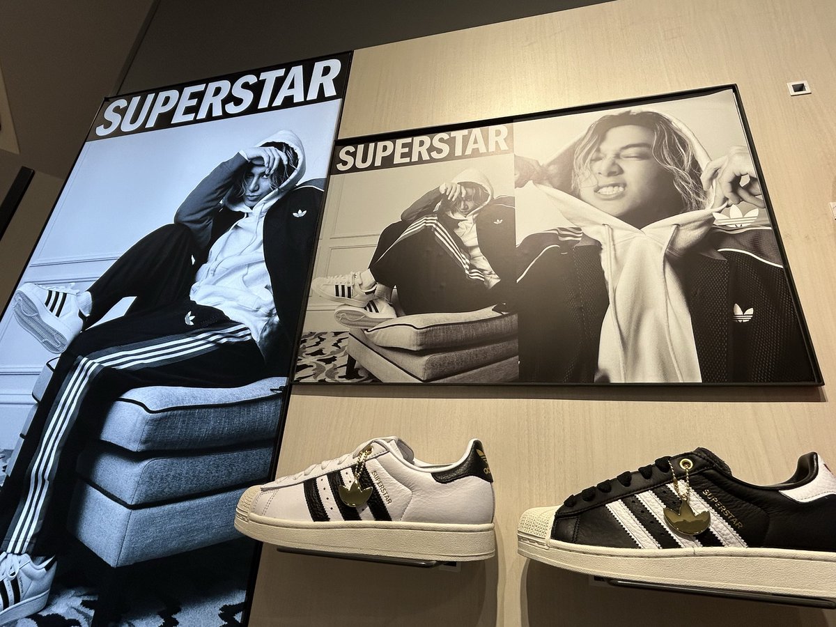 藤井風 superstar Ⅱ 22cm adidas ⭐️お更に値下げしました 藤井風着用 adidas SUPERSTAR Ⅱ アディダス スーパースター 2 黒