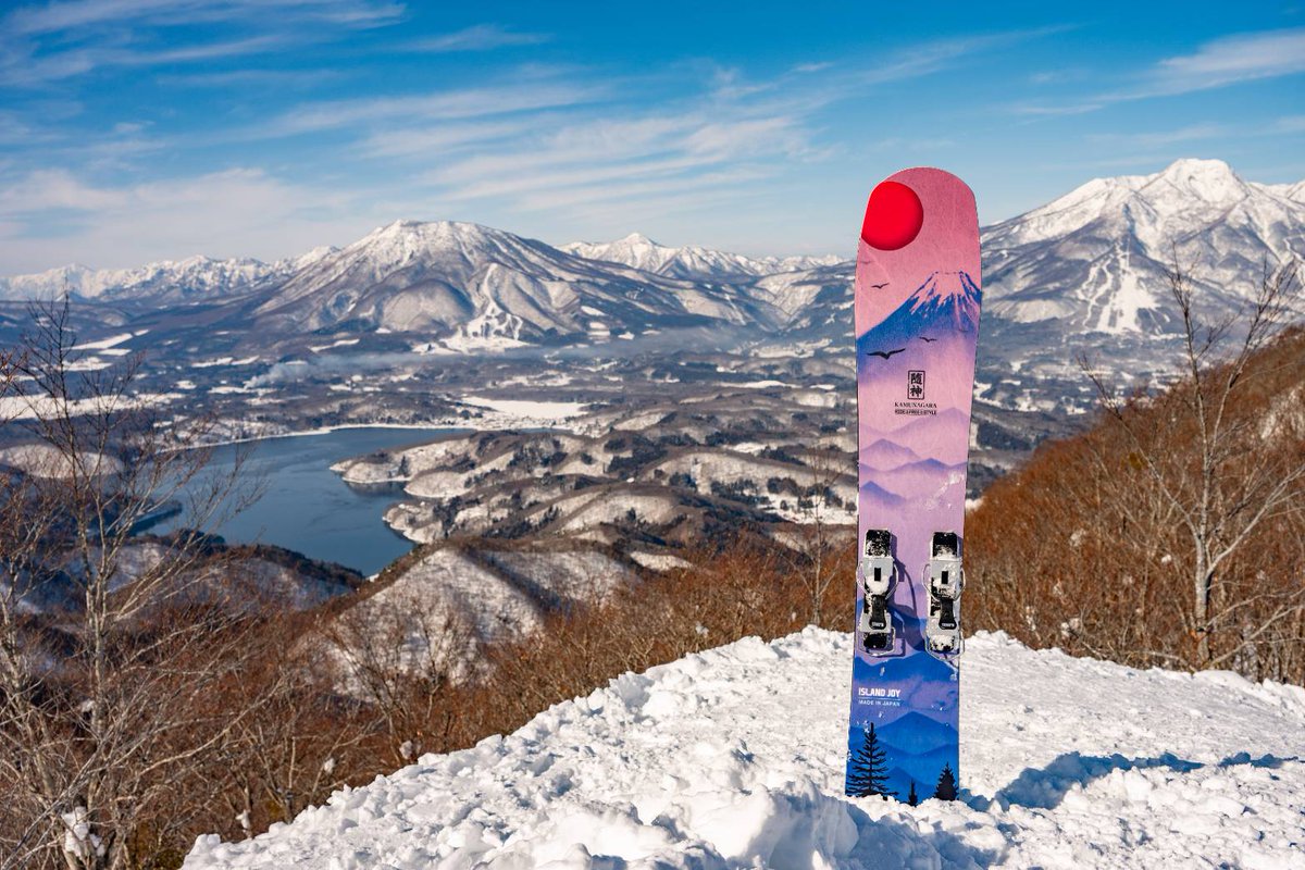 tsukky13093778's tweet photo. いい雪といい景色
モノスキーのある風景
随神は来季発売決定しました https://t.co/I3xSaDoTYe
