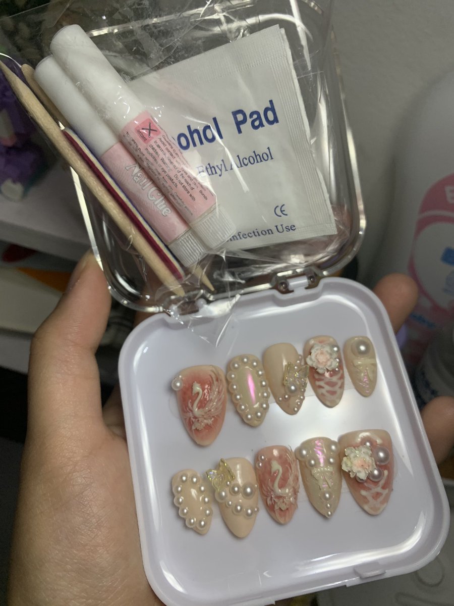 mew ୨୧ // OPEN CUSTOM CROCHET KEYCHAIN 🧶 tweet media