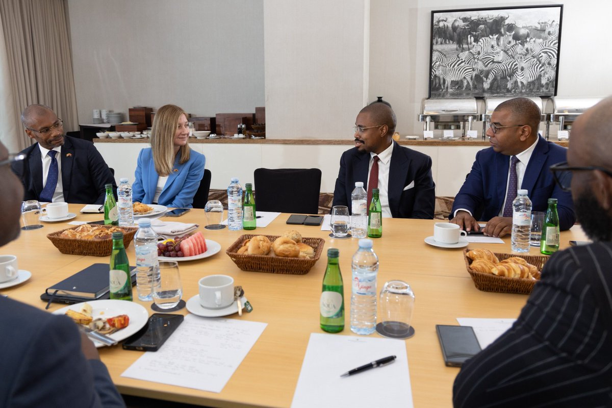 🇨🇦Assistant Deputy Minister for Africa, <a href="/cheryl_urban/">Cheryl Urban</a> met with Canadian and Angolan business leaders in Luanda to explore trade and investment opportunities.

Under 🇨🇦 #AfricaStrategy, such exchanges help deepen economic ties and support mutually beneficial partnerships in Angola