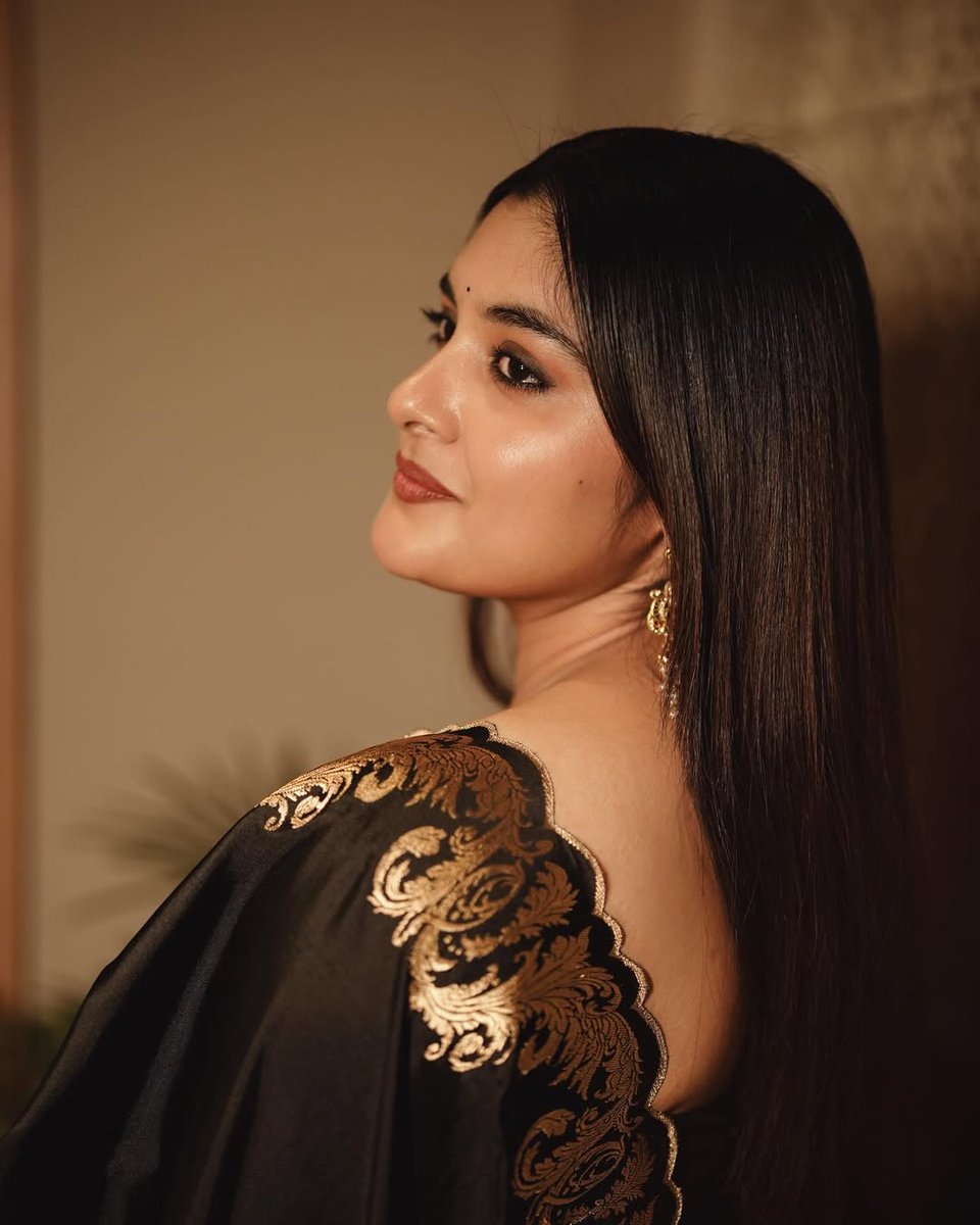 TNivethathomas's tweet photo. My Kutty ❤️😘
#NivethaThomas @i_nivethathomas https://t.co/Z5Ekr7QyJx