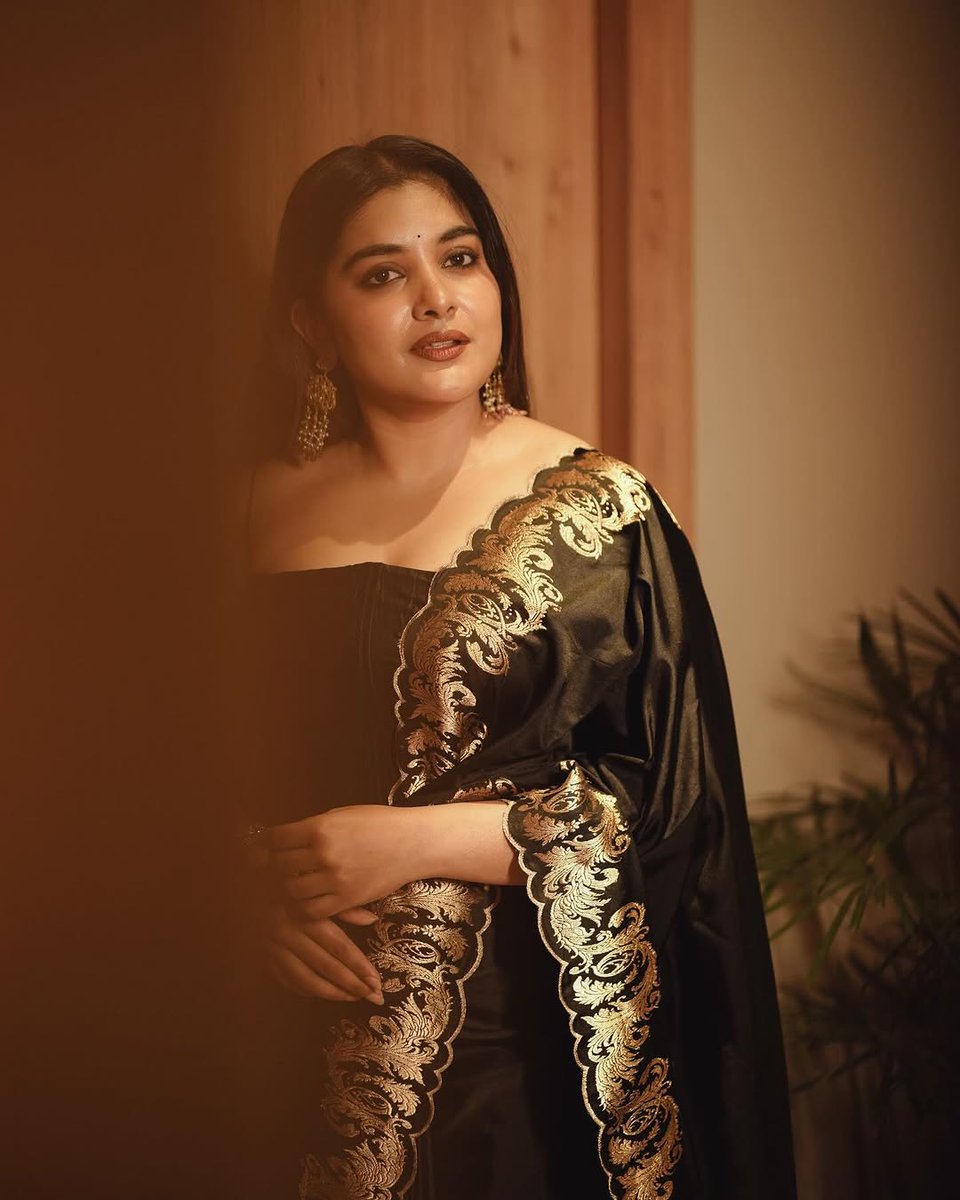 TNivethathomas's tweet photo. My Kutty ❤️😘
#NivethaThomas @i_nivethathomas https://t.co/Z5Ekr7QyJx
