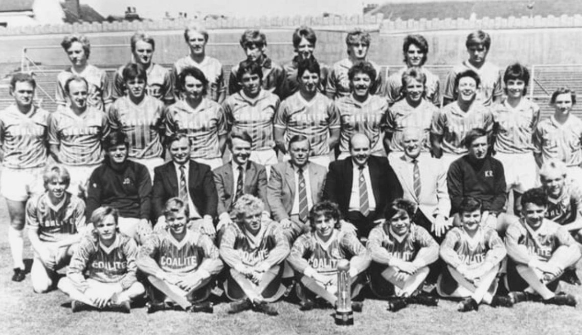footballmemorys's tweet image. Chesterfield squad photo 1985

#CFC #Chesterfield #Spireites