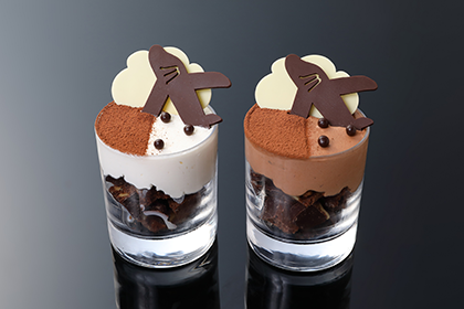 さくさくブラウニー＆濃厚ソフトクリームに飛び立つ飛行機を添えて