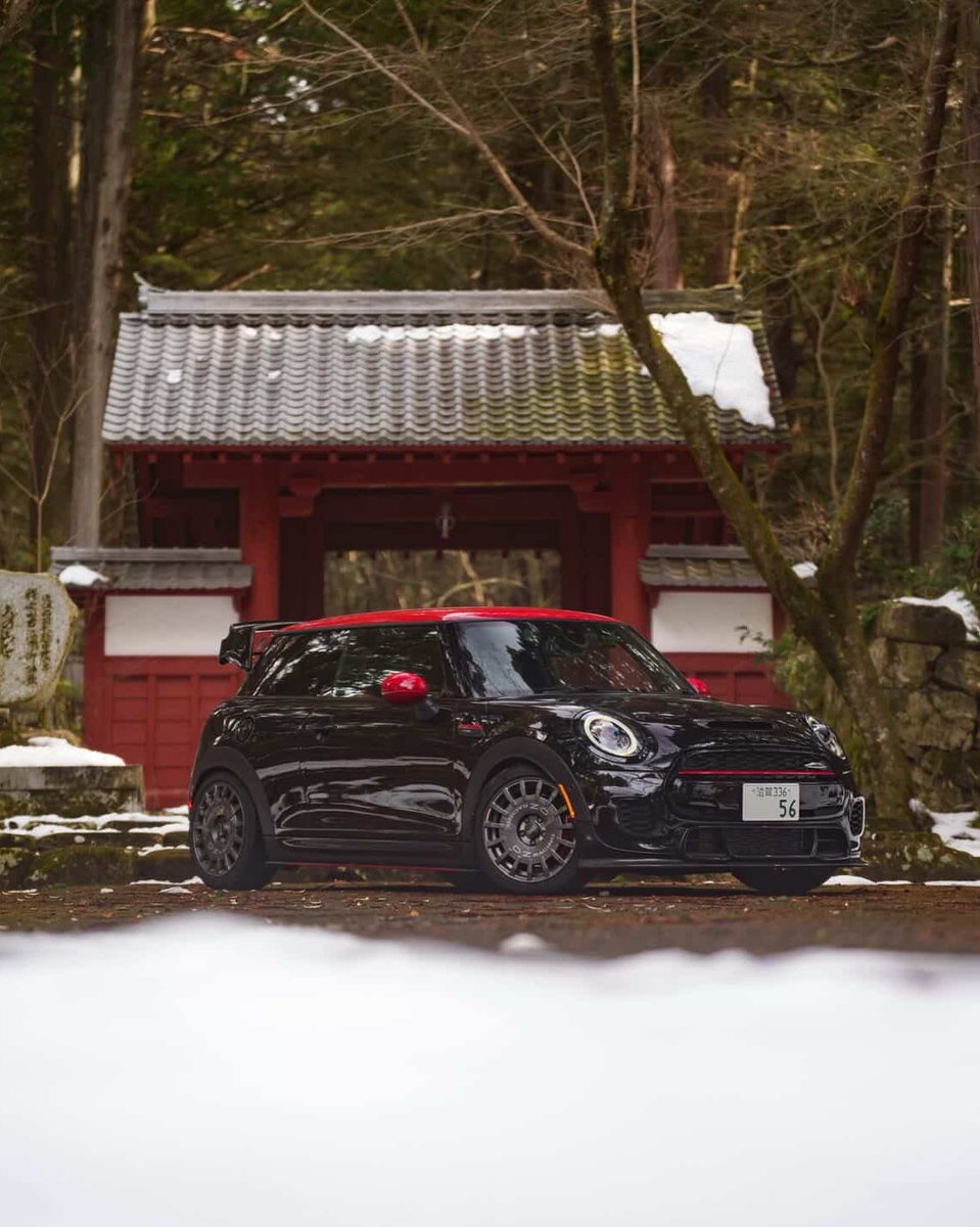 MINI_JAPAN's tweet photo. MINI Family の写真シェア2月編🩵
今月は冬の景色の見納めにMINI x 冬景色の写真をシェア。
皆さんの春のMINIの写真も楽しみです🌸
1 IG/ kaz_tiger_
2 IG/ mune_ringram
#MINIJapan
#MINIFamily https://t.co/IIHmFj0WnY
