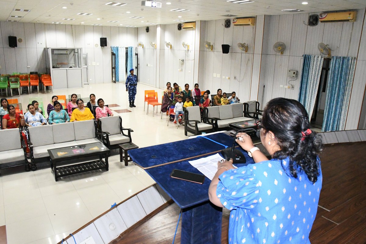 RCWA106RAF tweet media