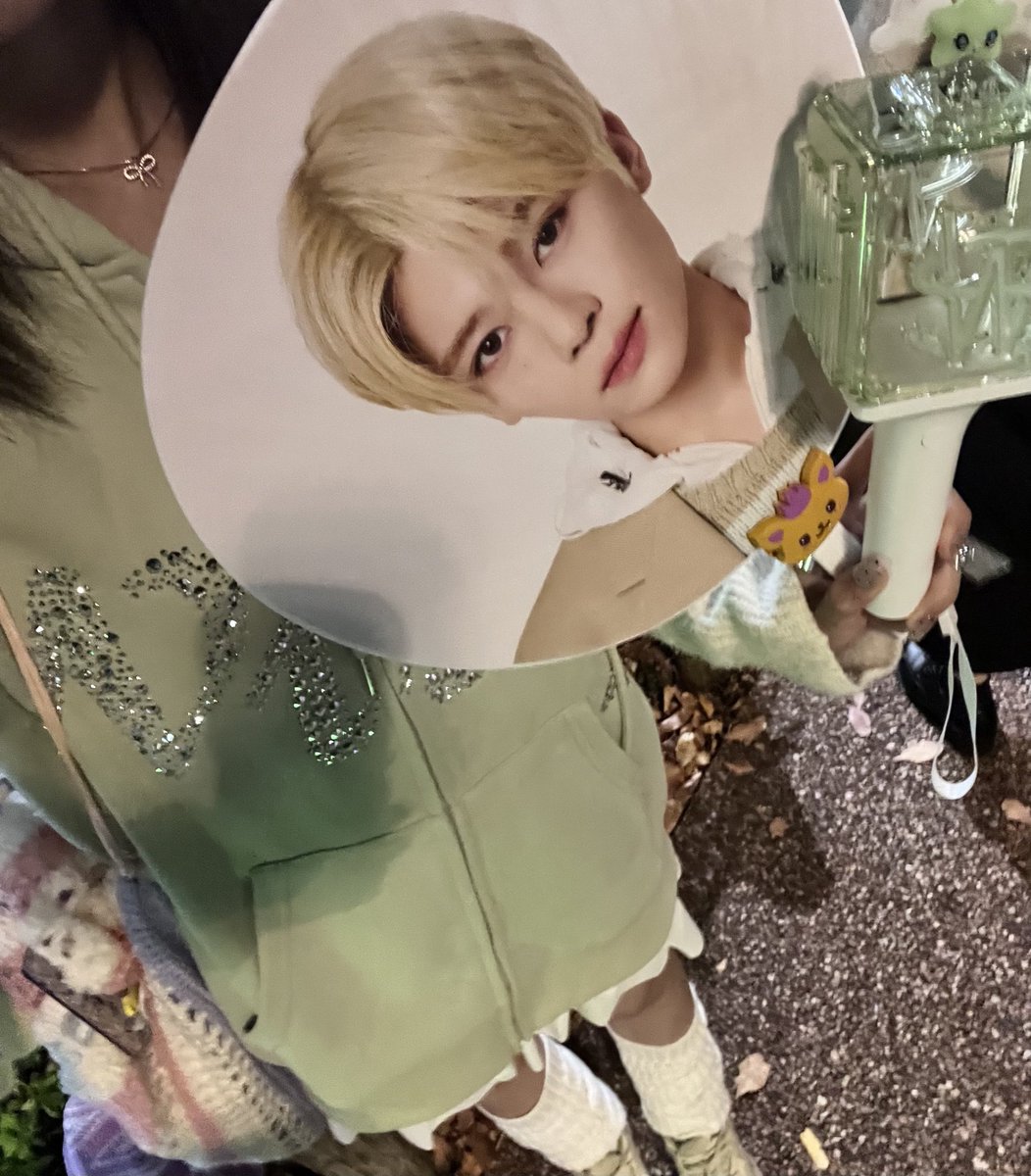 ゆにゅ tweet media