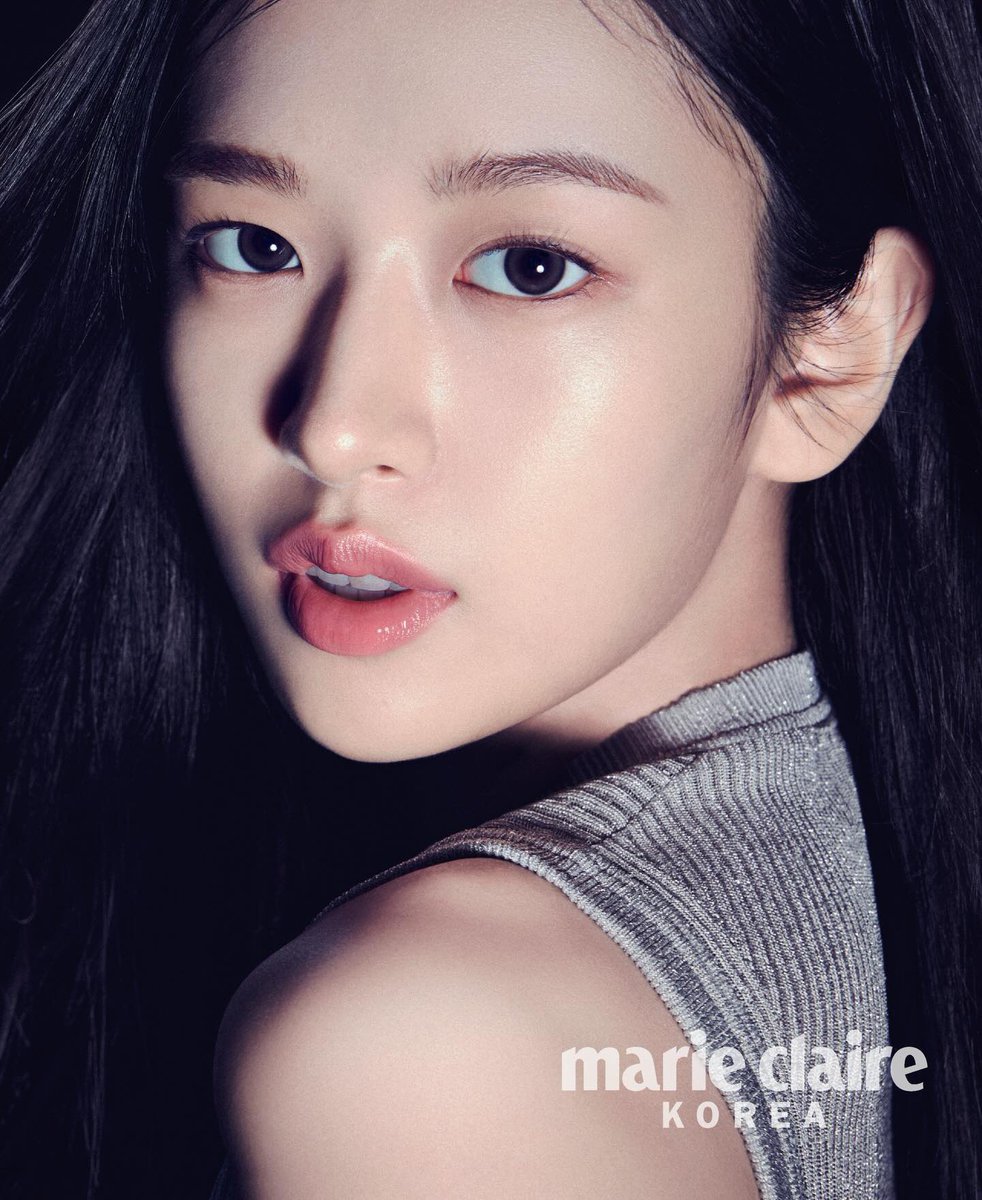 YUJINNiE. ૮・ᴥ・ა tweet media