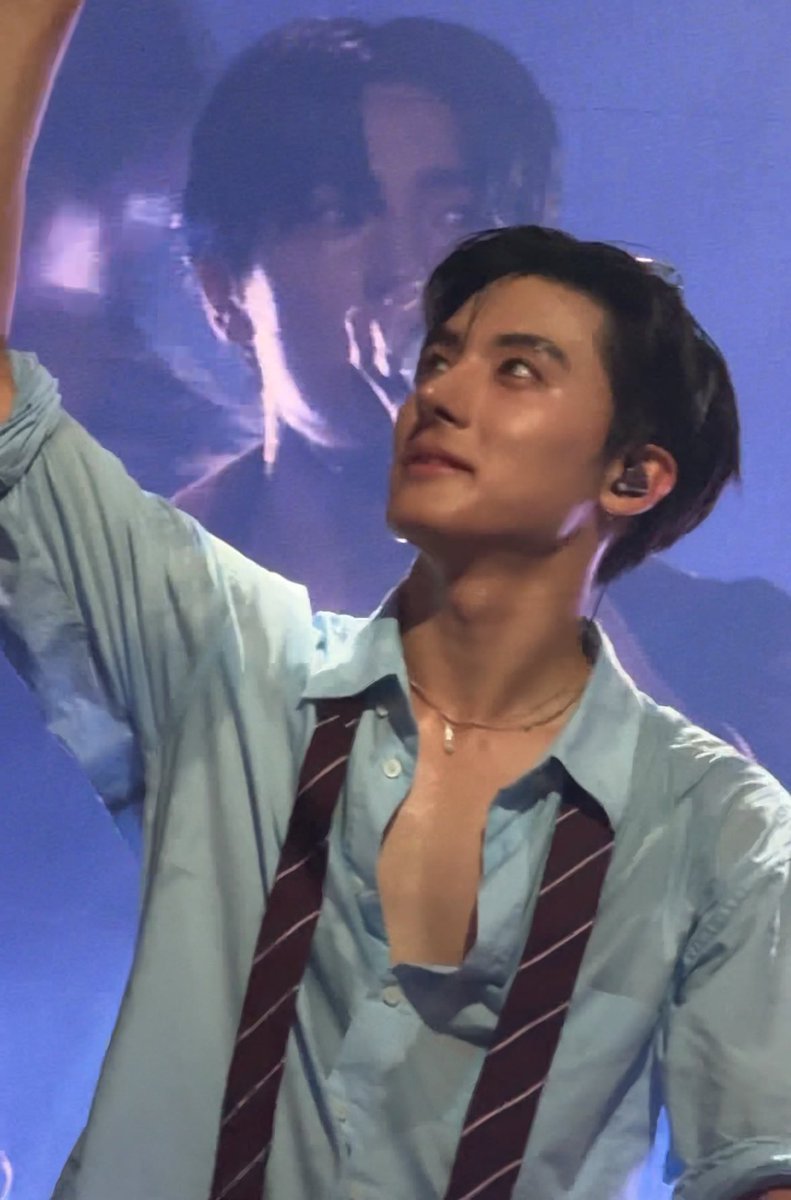 when there's a bear behind your sohn