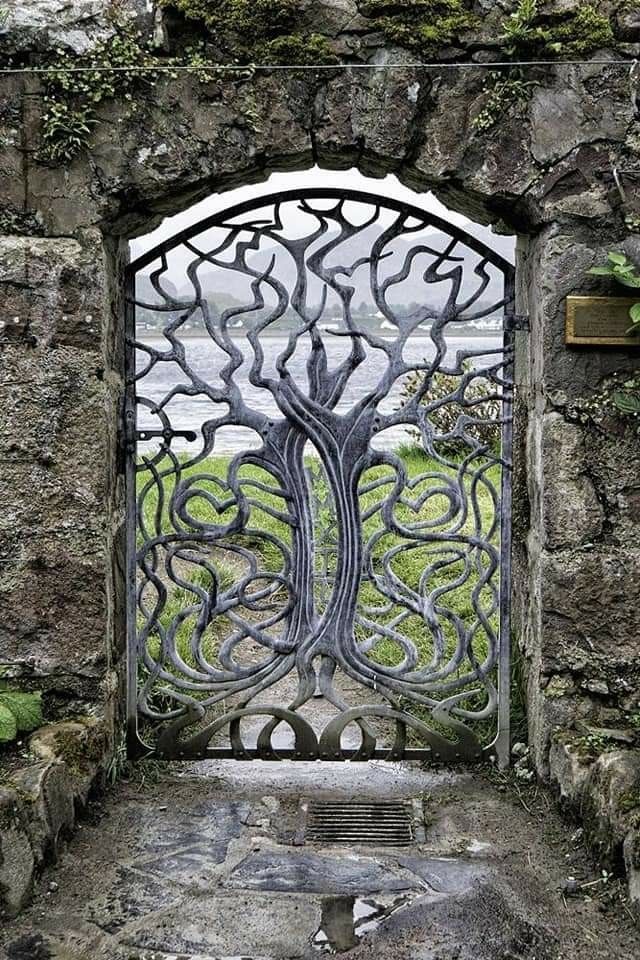 Fascinate_Hist's tweet photo. Celtic "Tree of Life" garden gate at the entrance of the Inverewe Garden in Poolewe, Scotland. https://t.co/GHGH6zdeVf