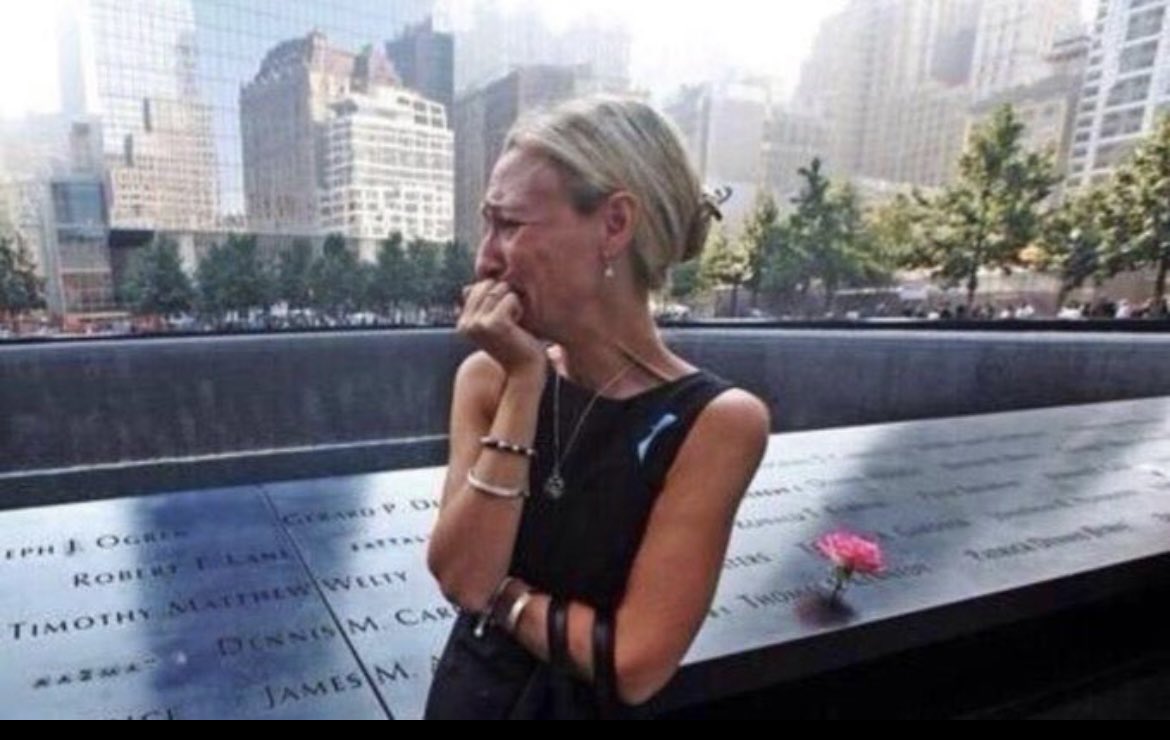 The reason why DA,EFF, and ANC advocates for illegal immigrants its because they know South Africans are Gatvol with their their corrupt shenanigans, now they needs votes from illegal foreigners by giving them IDs . Msunu yabo