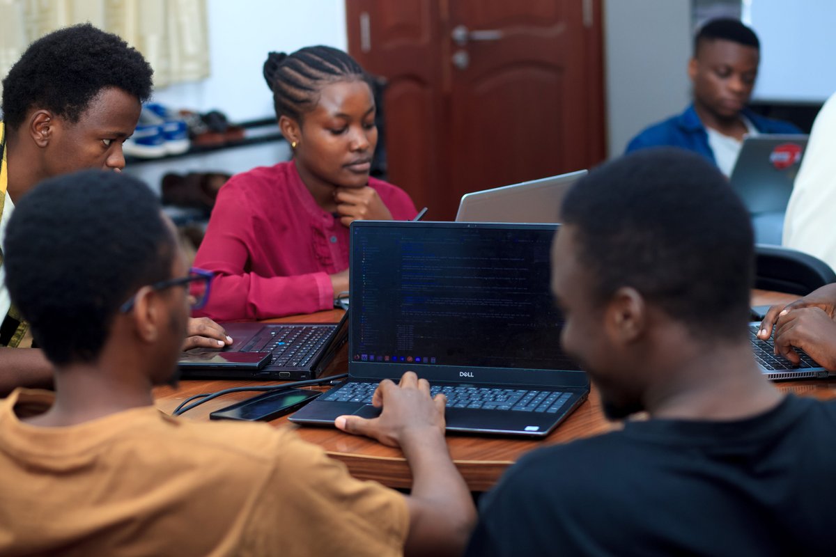 The Web3 ecosystem in Tanzania is levelling up🇹🇿

 We just wrapped up an incredible <a href="/StellarEastAfri/">Stellar East African Community</a>
Hackathon. We were proud to collaborate with the
<a href="/uiss_udsmict/">UDSM ICT STUDENTS' SOCIETY</a> (University of Dar Es Salaam Ict Students' Society) Blockchain Club to help empower the next generation of builders,