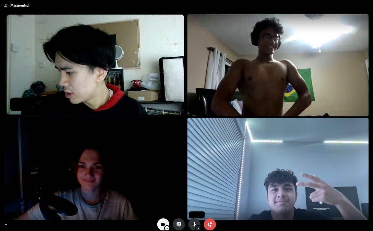 danielphillipss's tweet photo. @mws Been chatting with the same guys for almost 4 years now, we spend countless hours every week roasting videos, thumbnails and coming up with ideas.  Honestly don’t think I would be where I’m at today without them ❤️ https://t.co/iiHSjvkdkS
