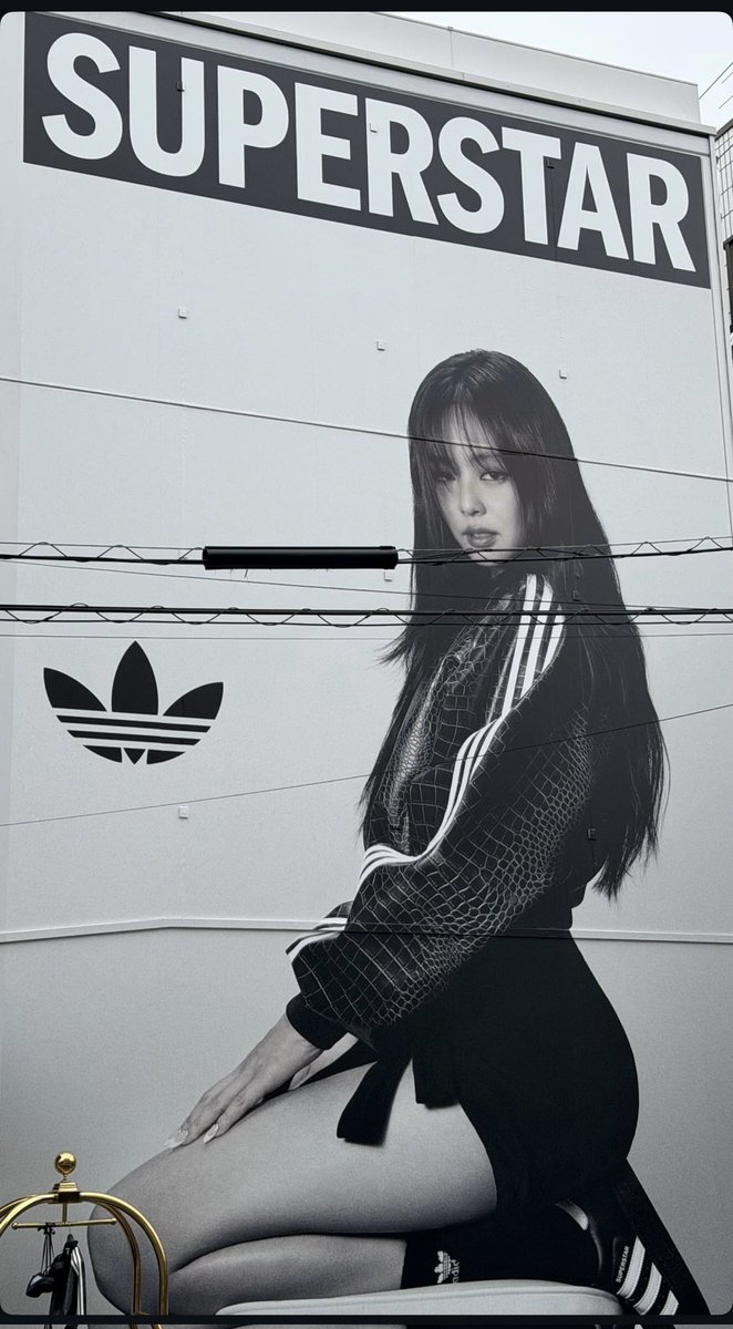 blackpink superstar 東京限定　トレカ　ジェニ　秋葉原 superstar東京限定 JENNIE ジェニ BLACK PINK トレカ アディダス