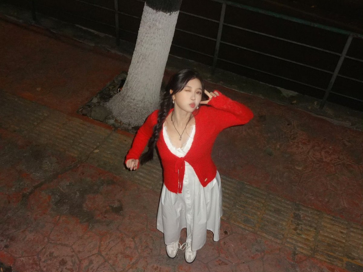 双轨また可愛い暮暮くれた🥺♥️
(双轨オフショのときめきポイント:书欣ちゃんは何与が、何与は书欣ちゃんが撮ってる率高いところ)