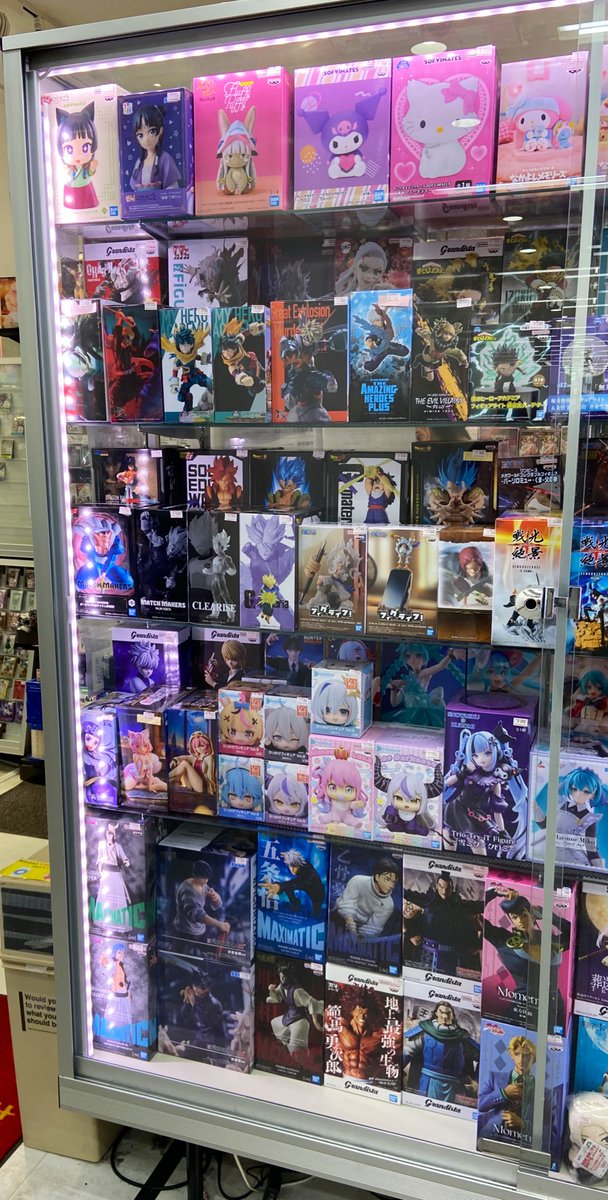 プライズ ＃フィギュア 販売】 店頭ショーケースにてプライズアイテム