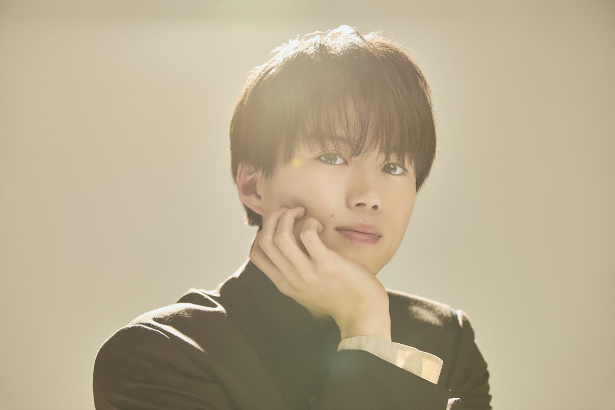 oshiraku's tweet photo. 🎤推し楽 インタビュー👀✨

＼第1部は明日2月27日配信開始／
Huluオリジナル「#時計館の殺人」🕰️
主演の #奥智哉 さんが登場😍

👉https://t.co/ZeoFyGFCVe

2年ぶりに演じる江南孝明という役について、撮影裏話、さらにはプライベートな時間の過ごし方など、さまざま伺いました💫

@tokeikan_hulu https://t.co/CA0ptdZgrV