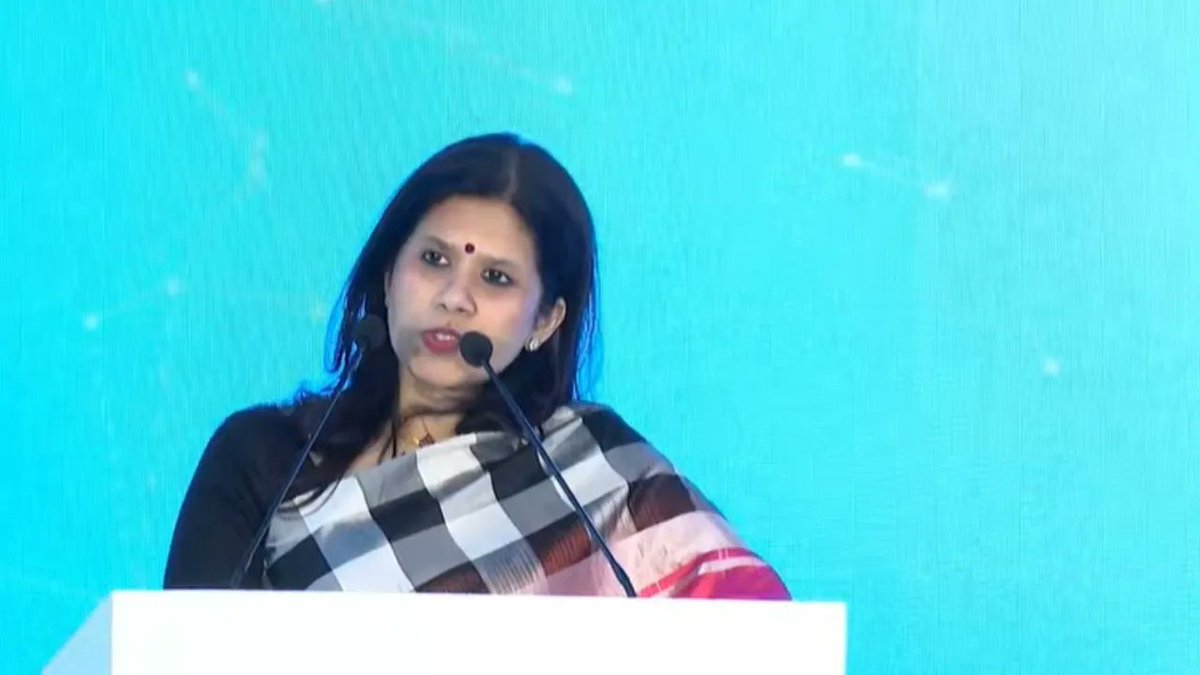 BestMediaInfo's tweet image. DNPA chair lays out publisher priorities for AI transition at DNPA conclave 2026 

bestmediainfo.com/mediainfo/medi… 

#AI #digitalnews #DNPA #monetisation #AshwiniVaishnaw #digitalecosystem