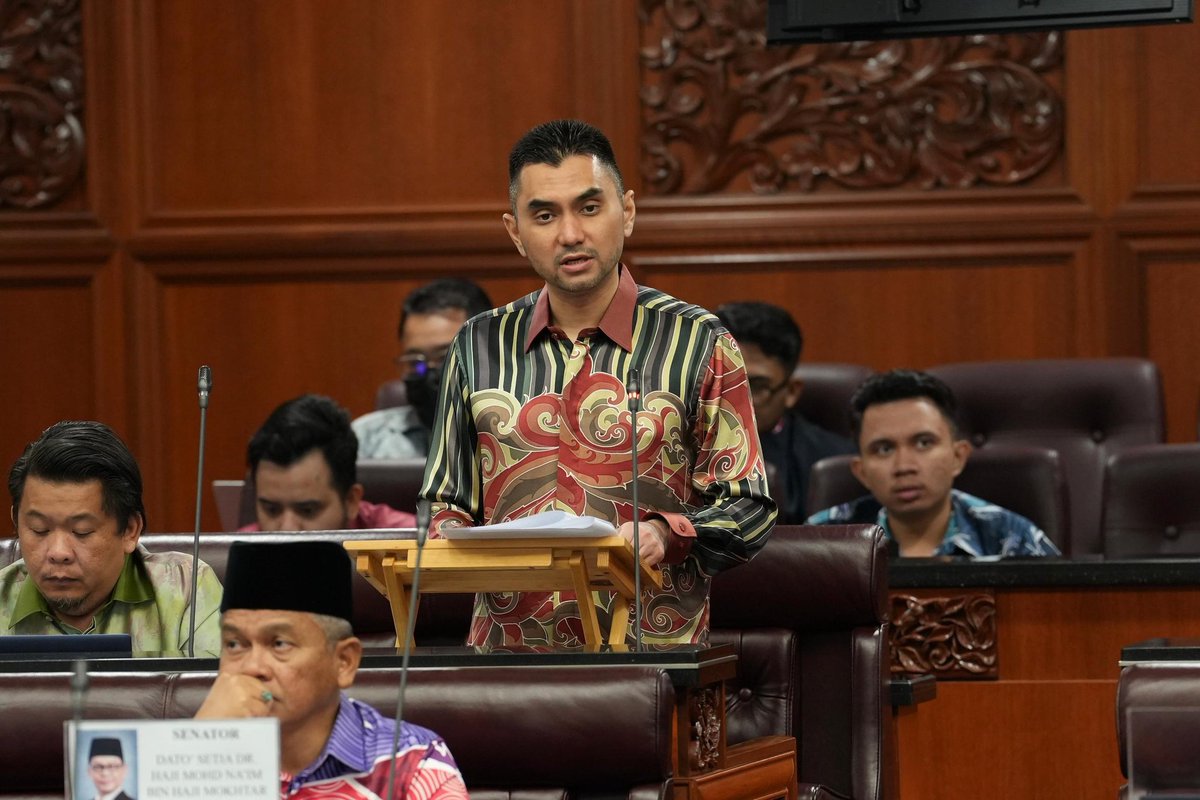 mykesuma's tweet image. Kerajaan perkukuh strategi brain circulation tangani penghijrahan tenaga mahir. YB Datuk Khairul Firdaus bin Akbar Khan tegaskan fokus tarik dan hubungkan diaspora melalui MyHeart, REP, KW JS-SEZ serta AKF bagi pacu sumbangan bakat kepada negara.

#KESUMA #BrainCirculation