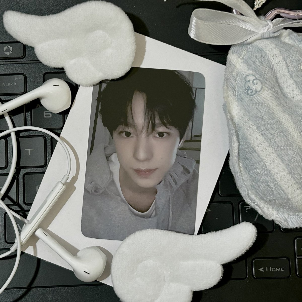 raelately tweet media