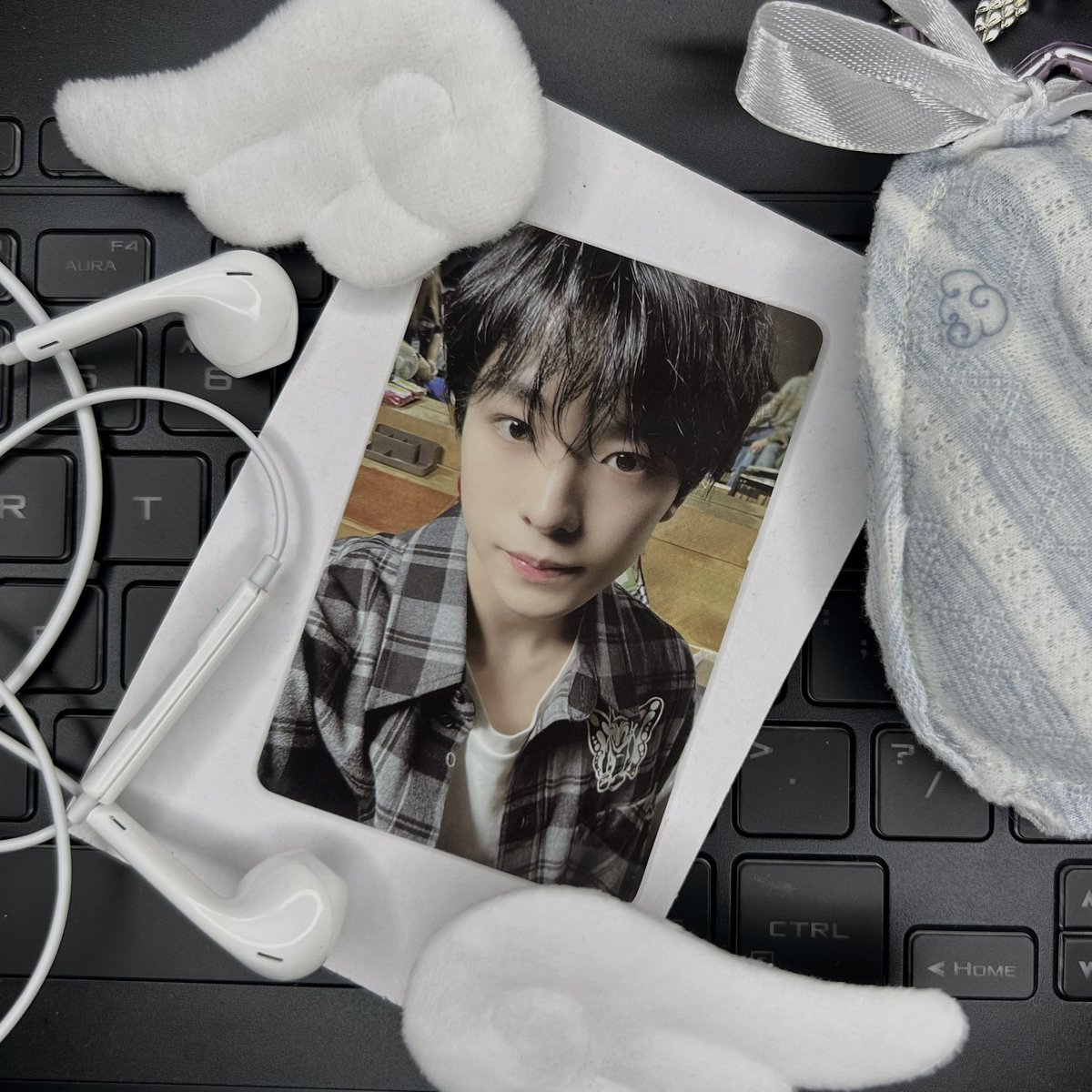 raelately tweet media