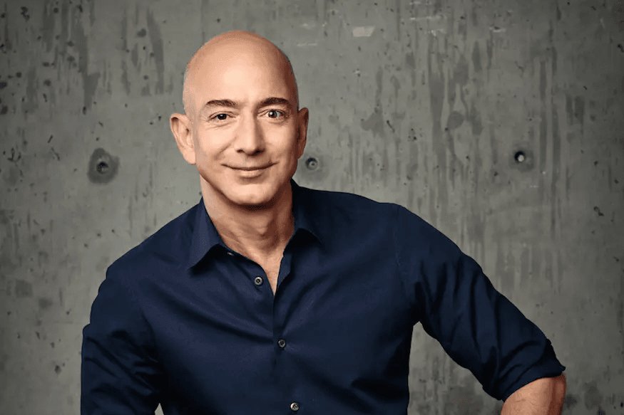 Untuk bikin meeting produktif, Jeff Bezos founder Amazon larang teammya pakai powerpoint. 

Mrka punya aturan : dlm meeting, PIC harus menuliskan rencana aksinya dlm tulisan panjang dan detil sepanjang 4 sd 6 halaman. Lalu tiap peserta harus baca dulu sblm meeting dimulai.

Jadi