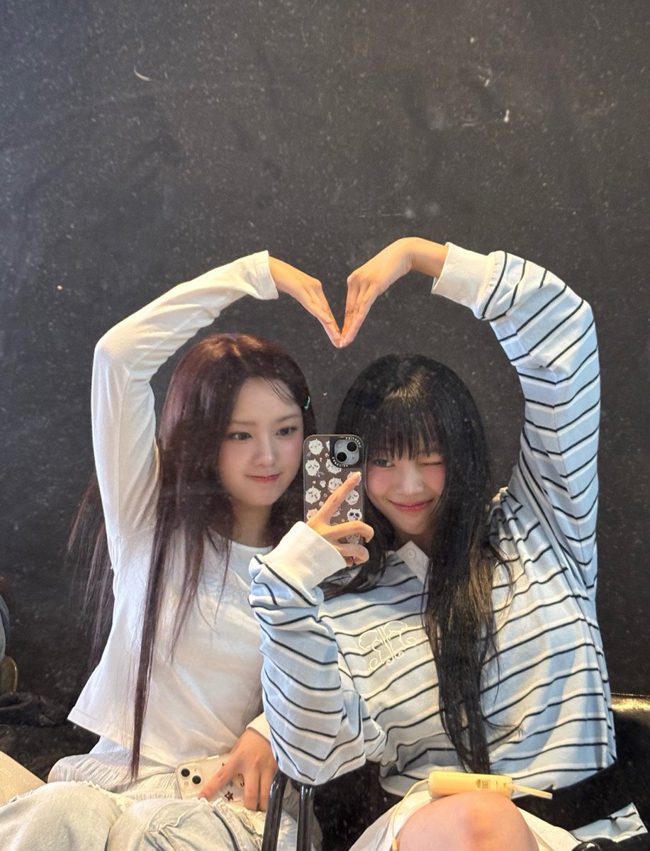 for_unis's tweet photo. 2/2
#NANA #나나 https://t.co/gubw8JerHW