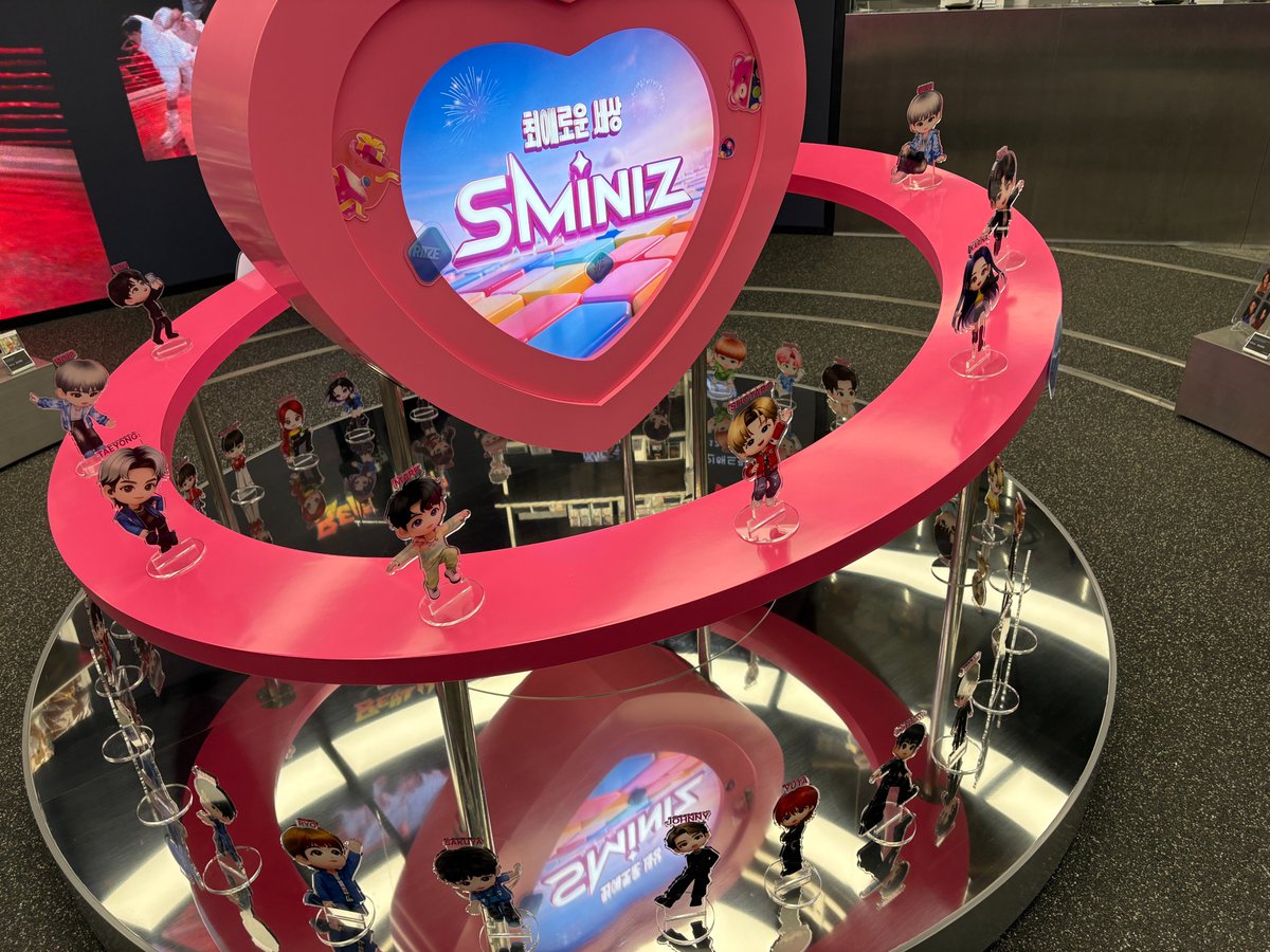 SMiniz를 만나러 KWANGYA로 가볼까? 🏃
KWANGYA SEOUL에서 팝업 이벤트가 진행 중입니다!

이벤트 기간 동안 SMiniz 체험은 물론
현장에서만 진행되는 포토카드 증정 이벤트,
100% 당첨되는 럭키 드로우까지!

KWANGYA에서 SMiniz가 기다리고 있을게요❣️

[운영 안내]
📆기간 : 2026.02.25(수) ~