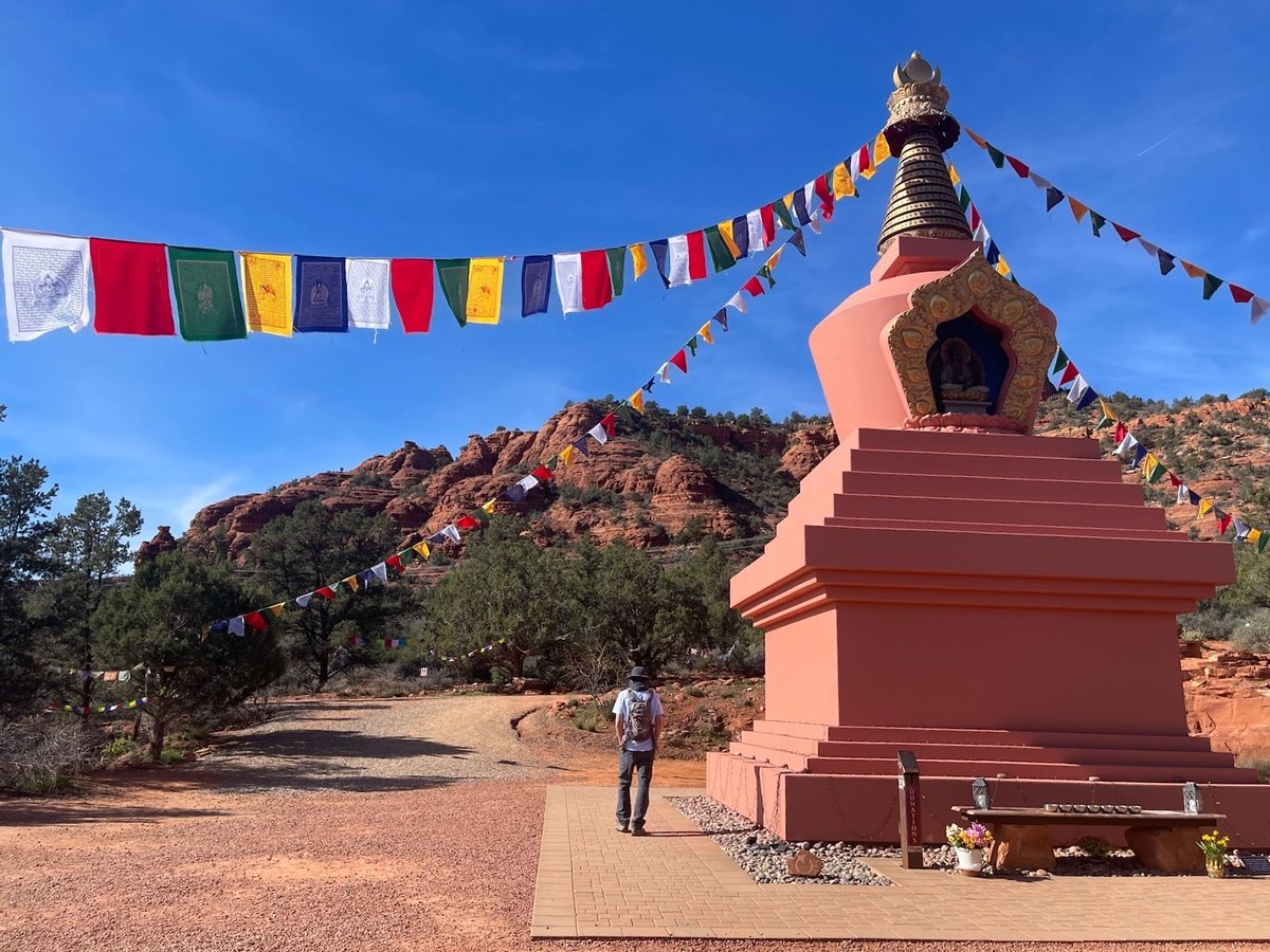 FrstHand tweet media