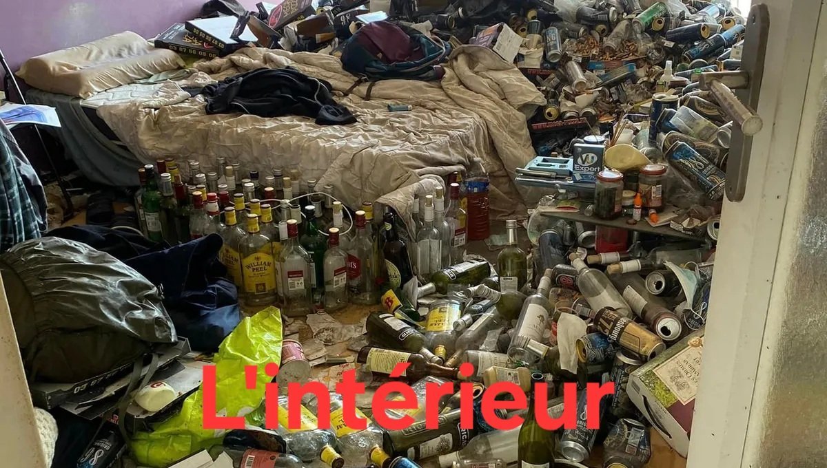 Nous finançons un véritable syndrome de Diogène.

Grace au remarquable <a href="/CHAlloncle/">Charles Alloncle</a>, nous avons découvert que l'audiovisuel public c'est ça !

<a href="/Francetele/">France Télévisions</a>