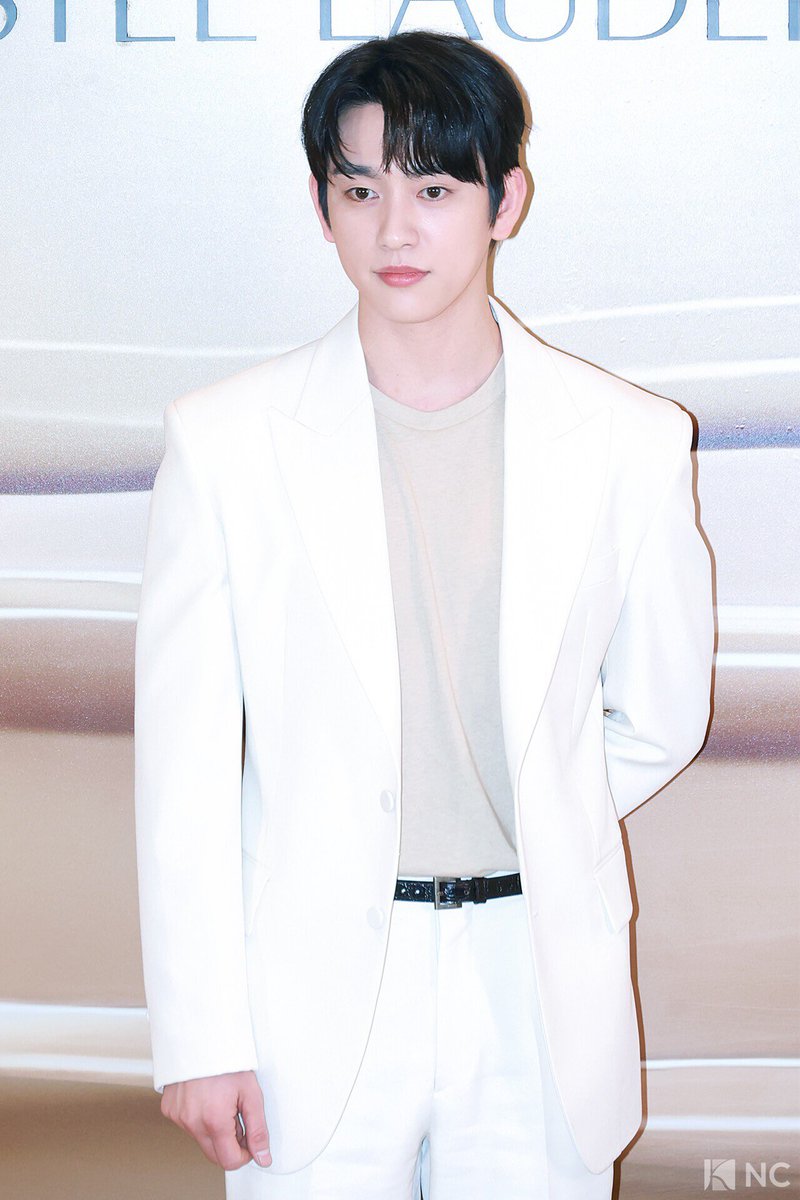 Your Highness~

<a href="/JINYOUNG/">박진영</a> #Jinyoung #박진영