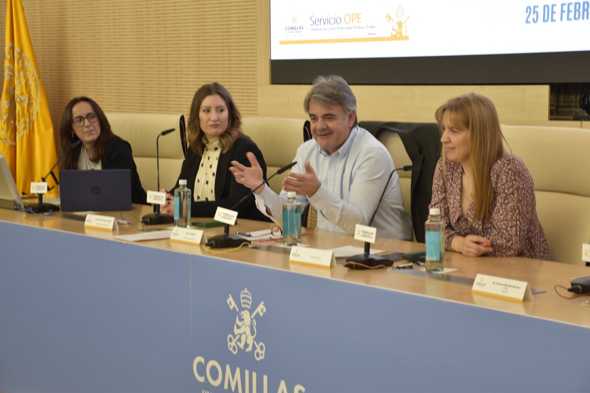 ComillasCHS tweet media